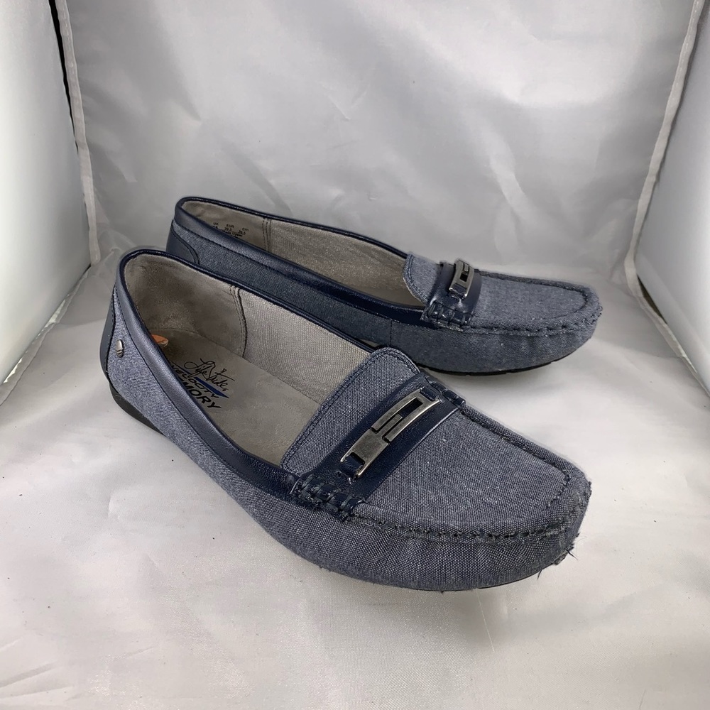 Life Stride’s Viva Blue Slip on